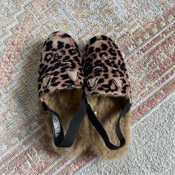 The Children’s Place Cat Velvet Leopard Print
Slingback Faux Fur Loafer. Size 12 - Picture 12 of 15